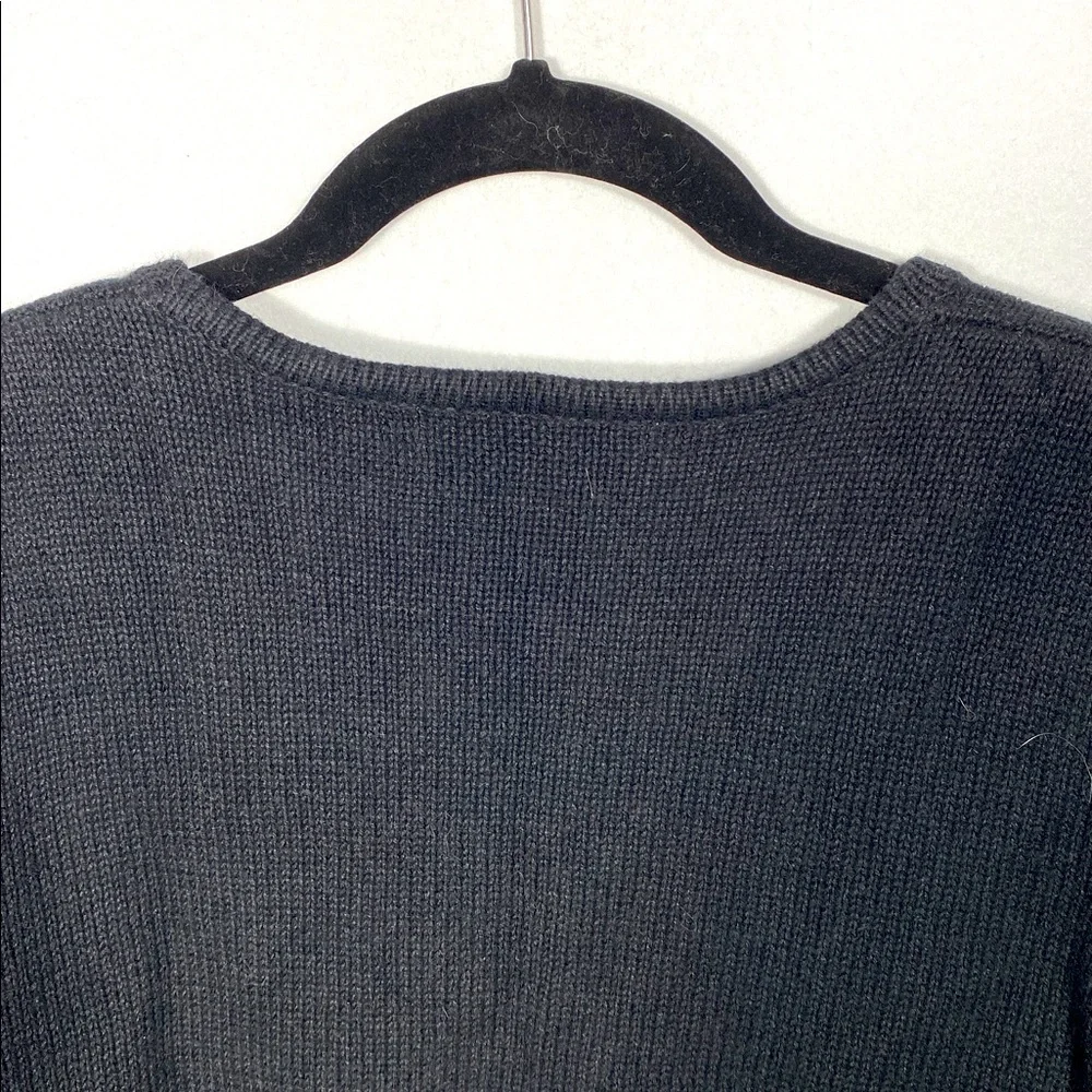 Heirloom Collectibles Women's Black Zip Front Sweater Embellished Cardinals PXL - Picture 8 of 9